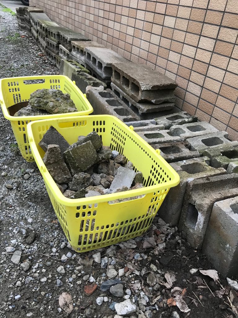 草加市でブロック即日回収を承りました！ | 東京・千葉・埼玉・神奈川の不用品回収・買取を即日対応！無料見積もりならクリーンワークス